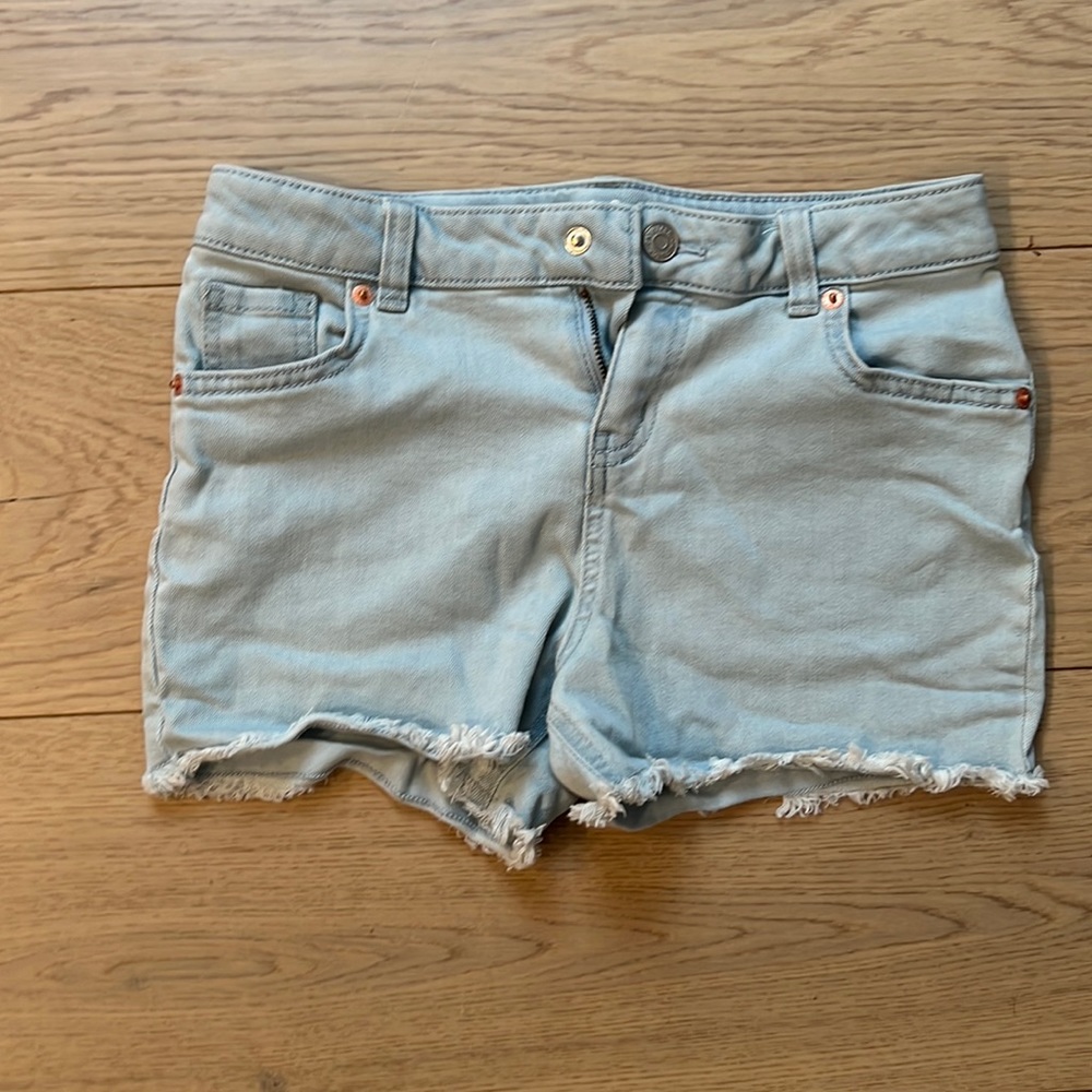 Cat & Jack light denim shirt 10/12